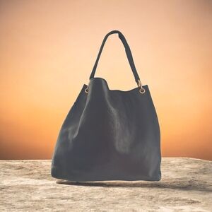 PRADA WOMEN'S SHOULDER BAG EMBOSSED LOGO DARK BLUE LEATHER AUTHENTIC